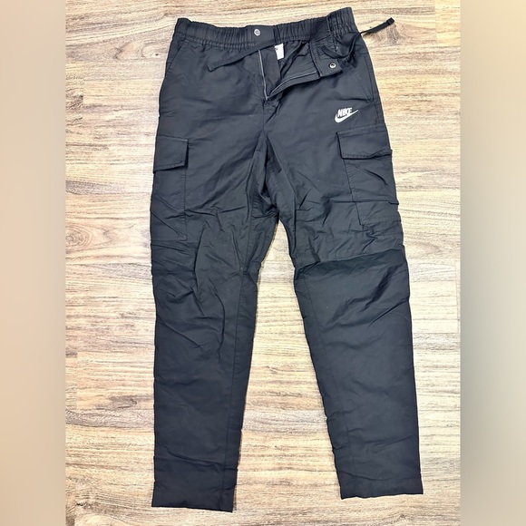 SOLD Nike Men's NSW Woven Utility Pant - Picture 1 of 3